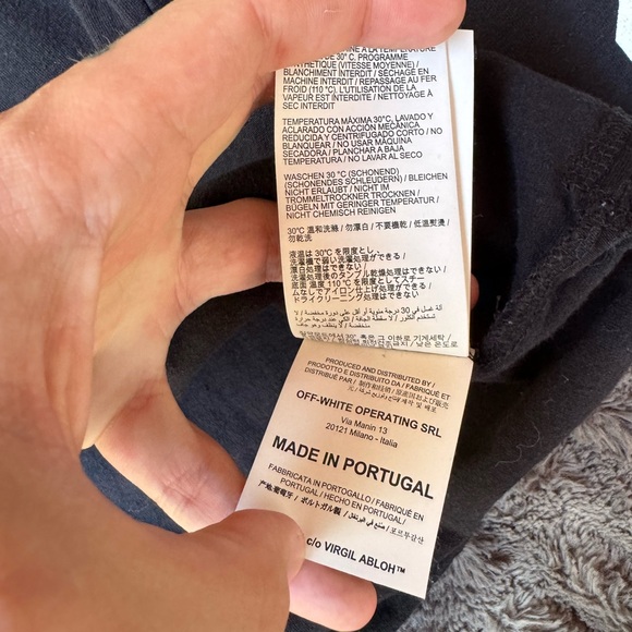 SOLD!! OFF WHITE L/S - Picture 7 of 9